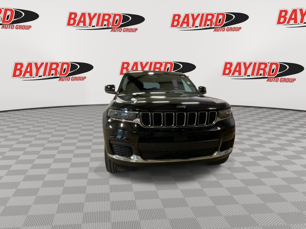Used 2023 Jeep Grand Cherokee L Laredo SUV