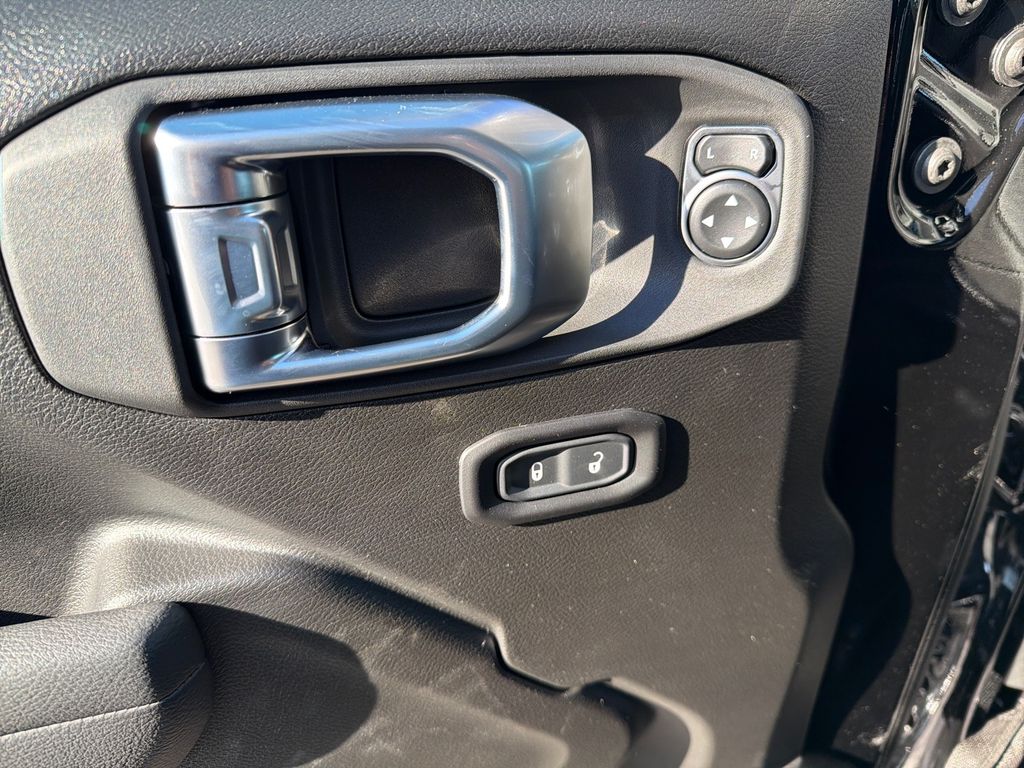 2026 Jeep Wrangler 4-Door Sport S - Photo 17