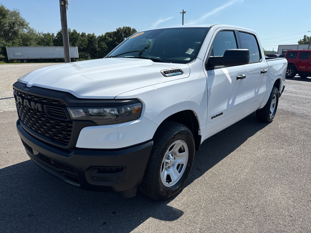 New 2026 Ram 1500 TRADESMAN CREW CAB 4X4 5'7 BOX Pickup