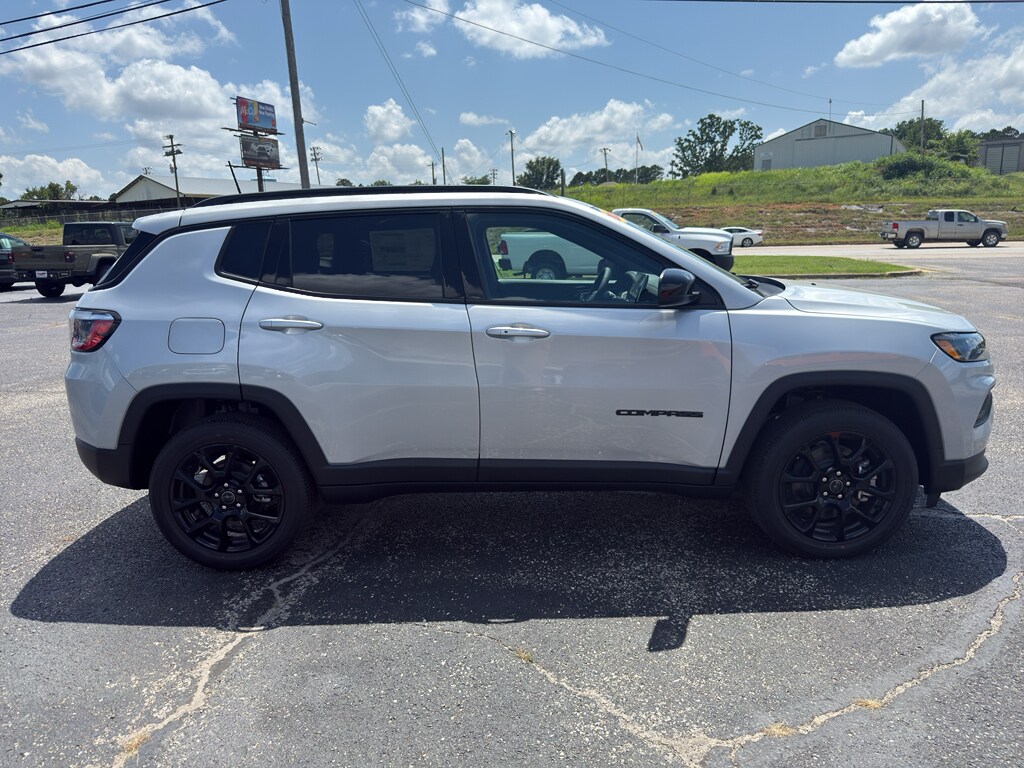 New 2026 Jeep Compass Latitude Sport Utility