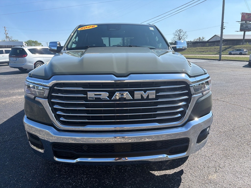 New 2026 Ram 1500 LARAMIE CREW CAB 4X4 5'7 BOX Pickup