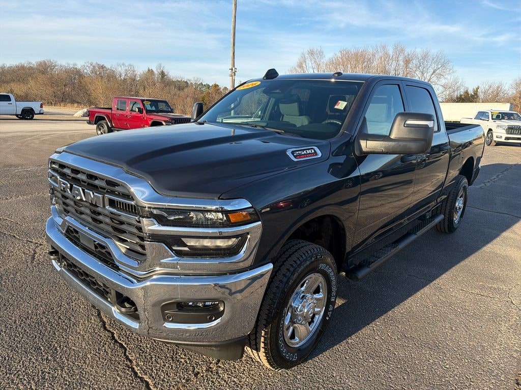 New 2026 Ram 2500 TRADESMAN CREW CAB 4X4 6'4 BOX Pickup