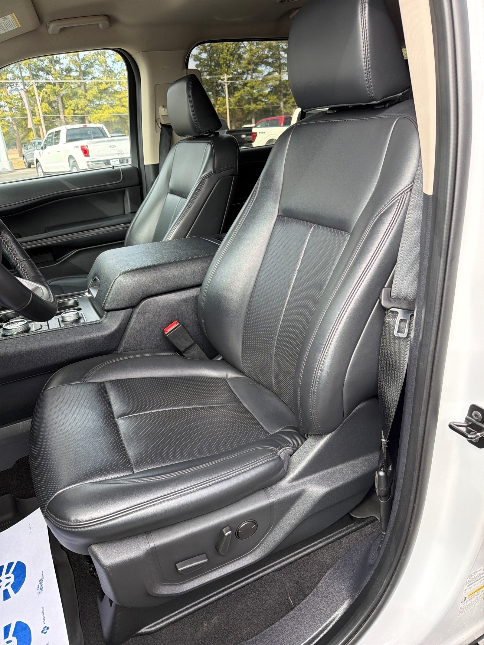 2024 Ford Expedition XLT - Photo 12
