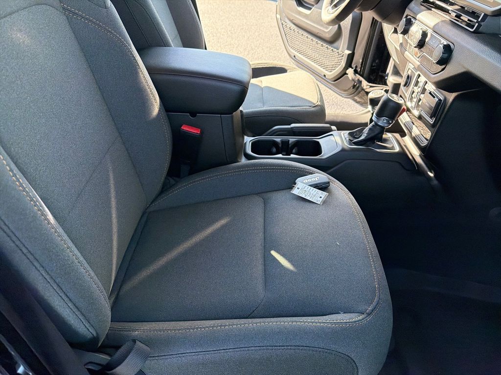 2026 Jeep Wrangler 4-Door Sport S - Photo 15