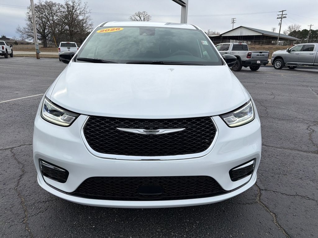 New 2026 Chrysler Pacifica Select Passenger Van