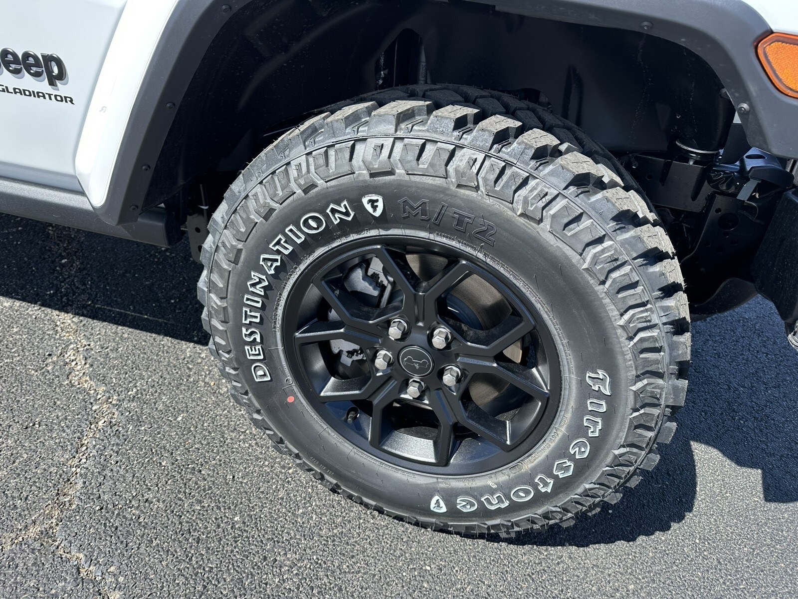 2025 Jeep Gladiator Sport photo 3