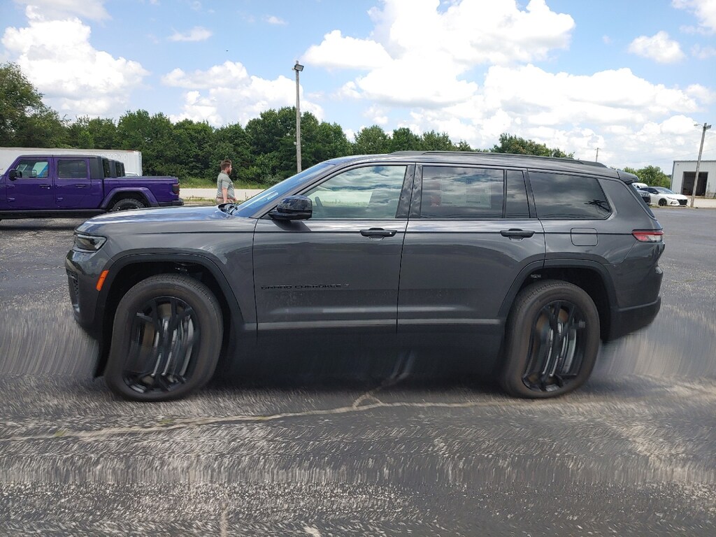 New 2026 Jeep Grand Cherokee L Laredo Sport Utility