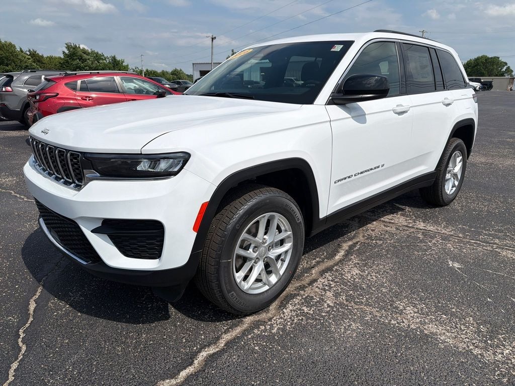 New 2026 Jeep Grand Cherokee LAREDO X 4X4 Sport Utility