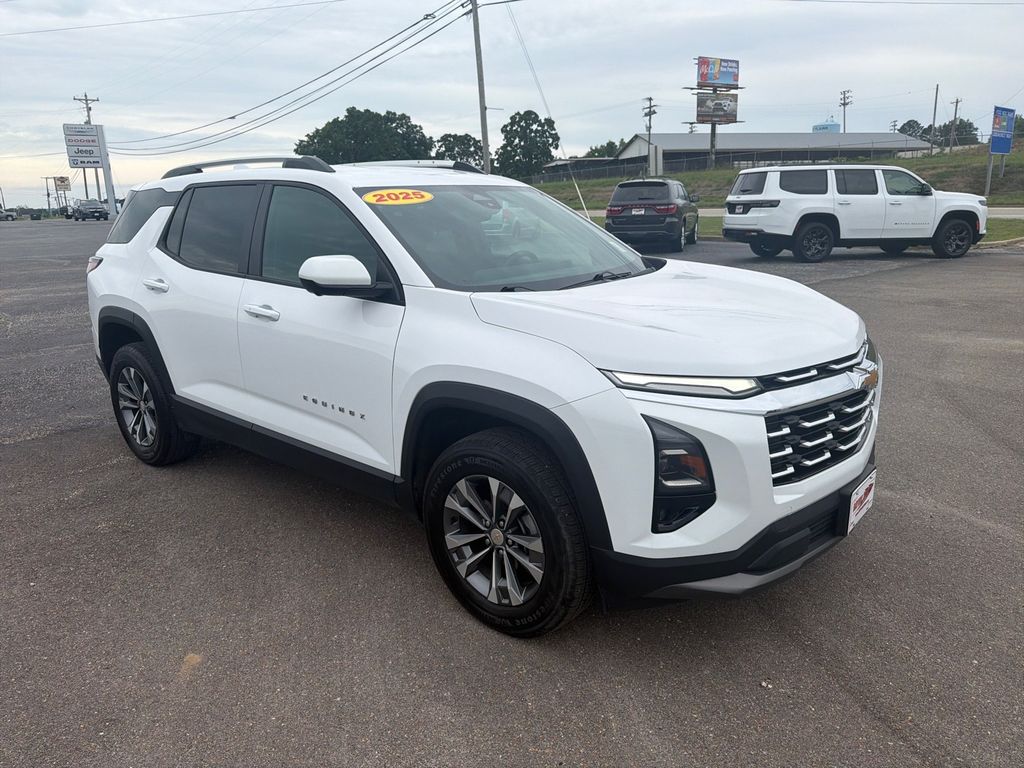 2025 Chevrolet Equinox LT 1.5T's photo
