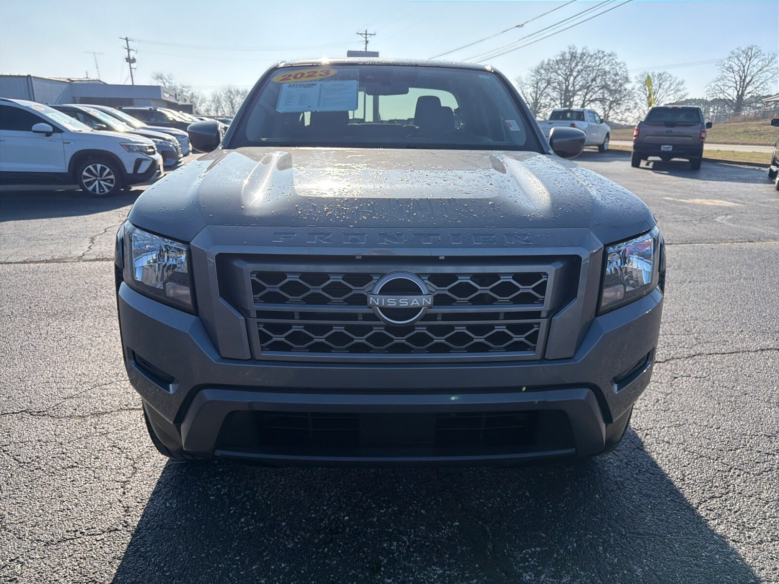 2023 Nissan Frontier SV photo 2