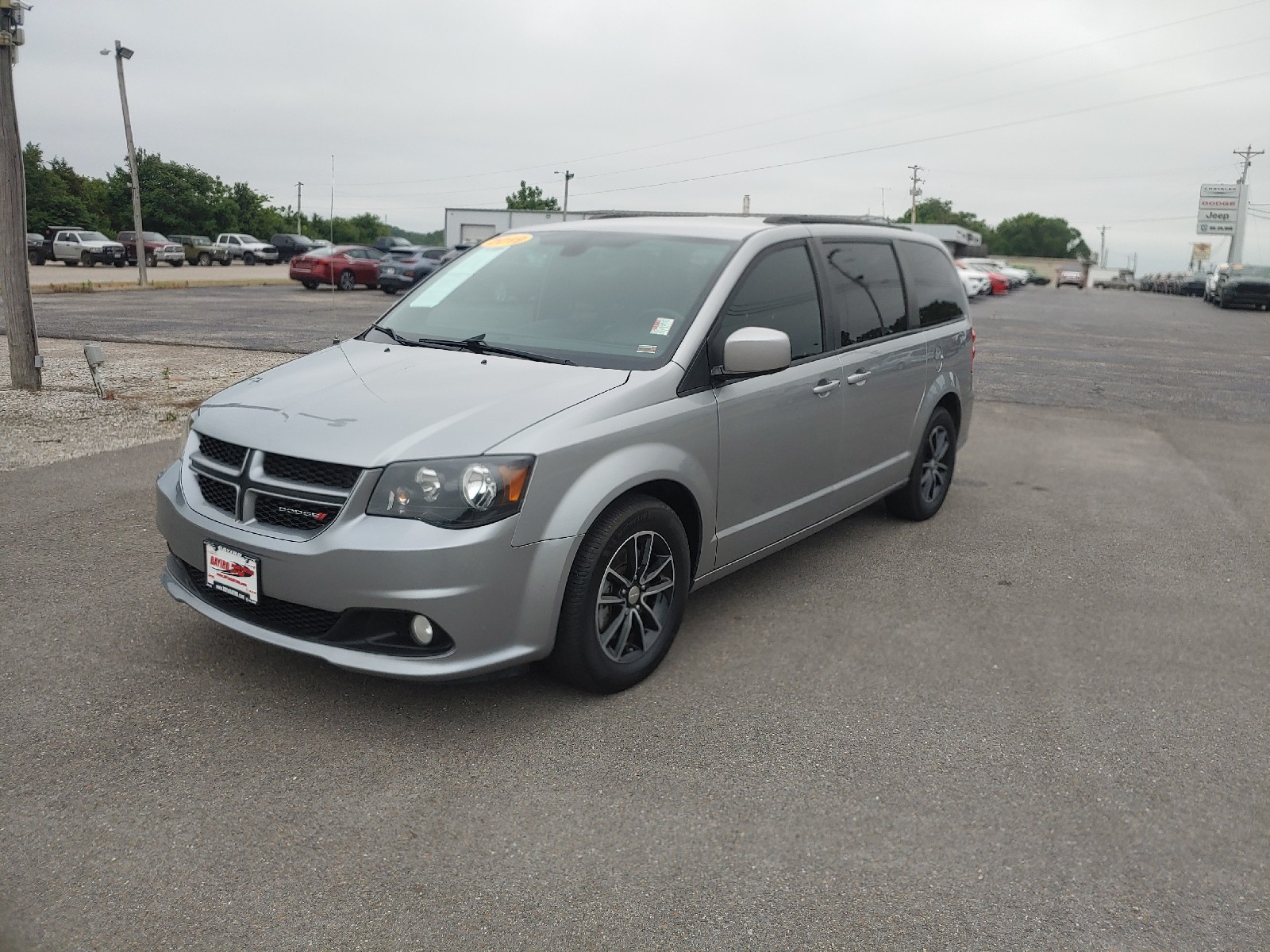 View vehicle photo 3