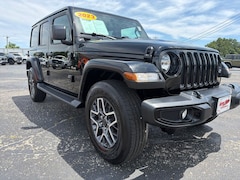 2023 Jeep Wrangler 4-DOOR SAHARA 4X4 SUV