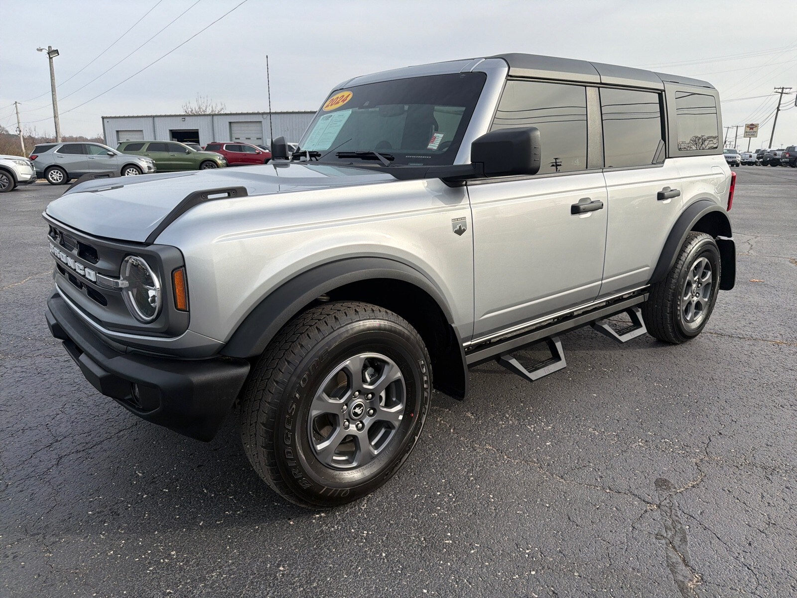 2024 Ford Bronco Big Bend photo 2