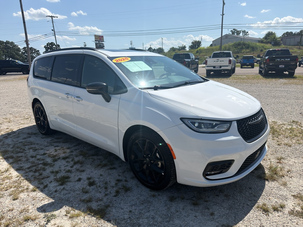 2025 Chrysler Pacifica