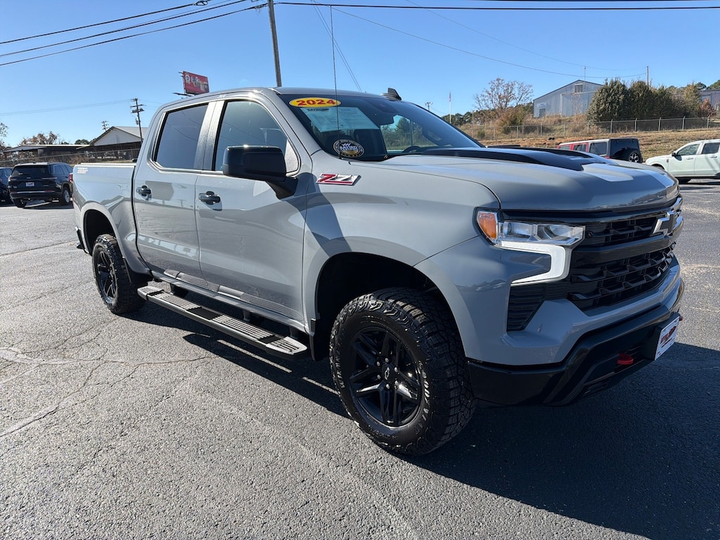 Used 2024 Chevrolet Silverado 1500 LT Trail Boss Truck Crew Cab