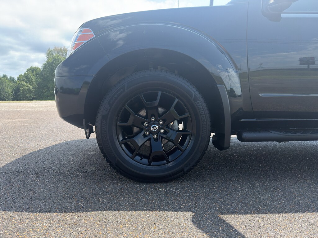Used 2020 Nissan Frontier SV Truck Crew Cab