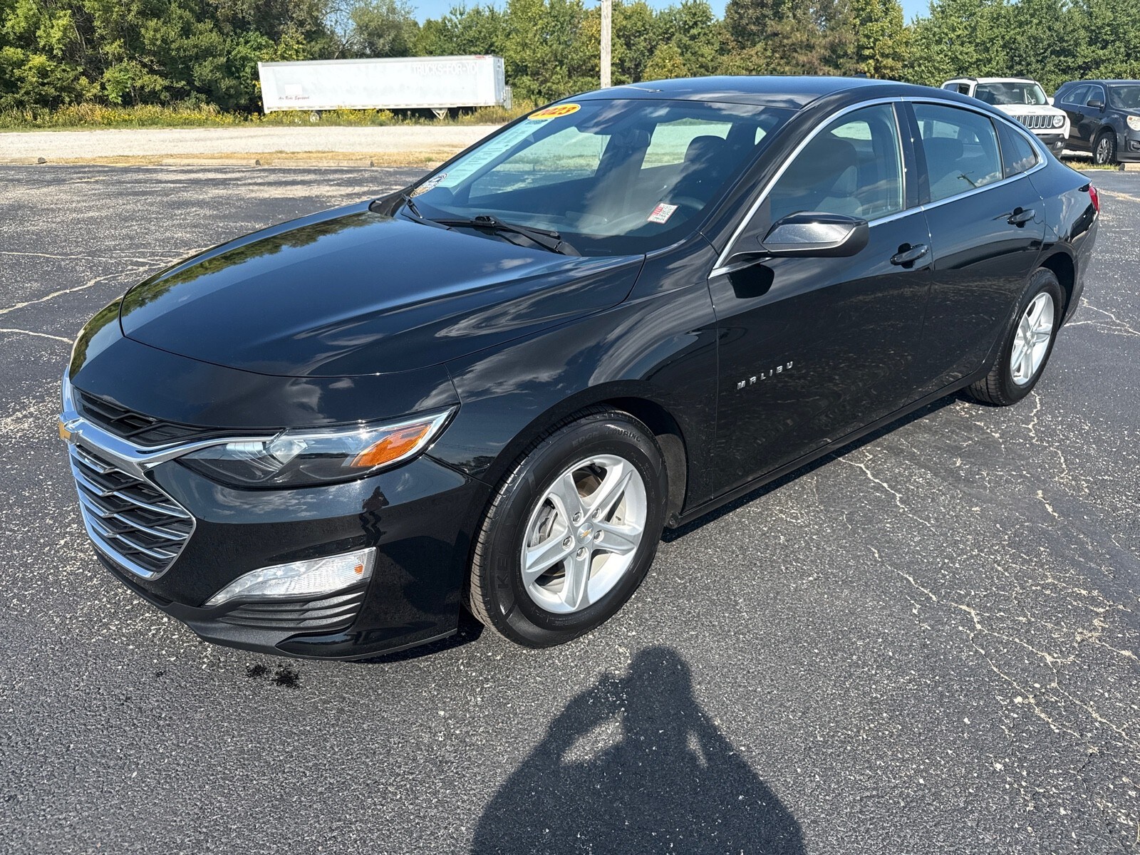 2023 Chevrolet Malibu 1LT photo 3