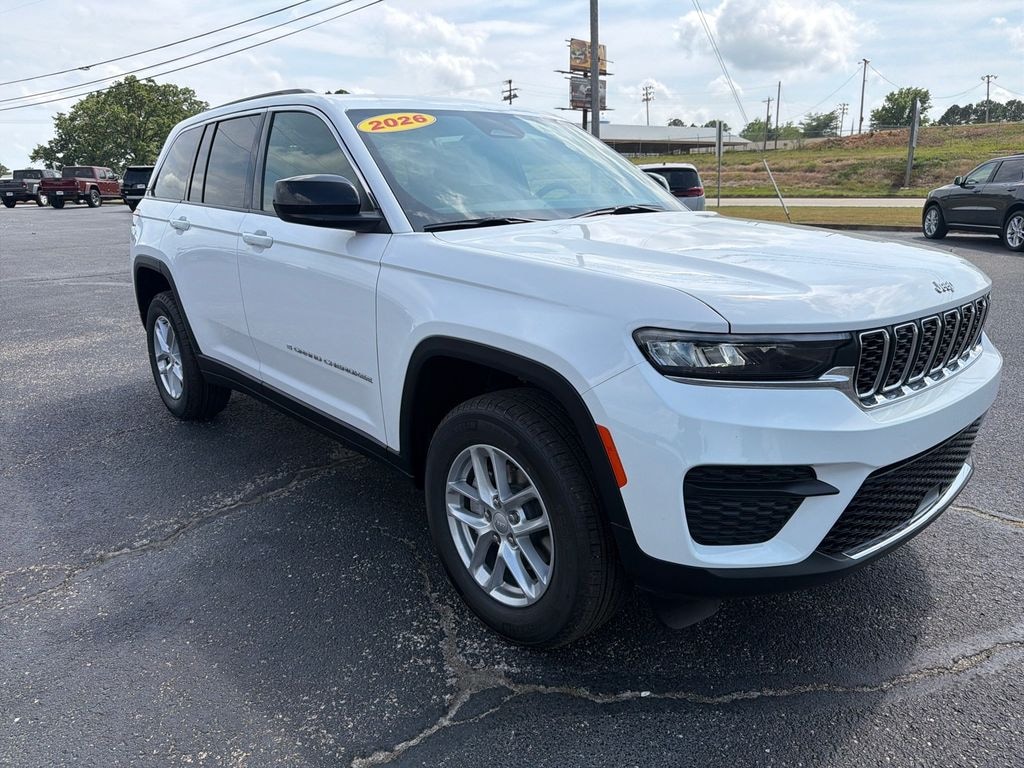 New 2026 Jeep Grand Cherokee LAREDO X 4X4 Sport Utility