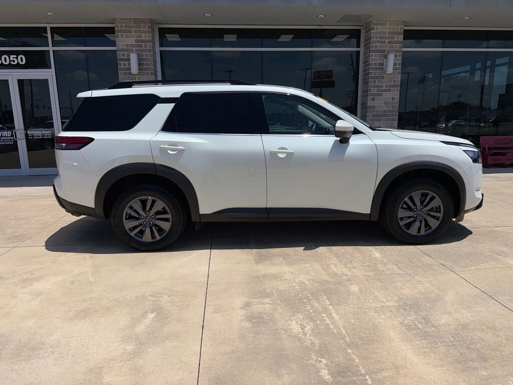 Used 2024 Nissan Pathfinder SV SUV