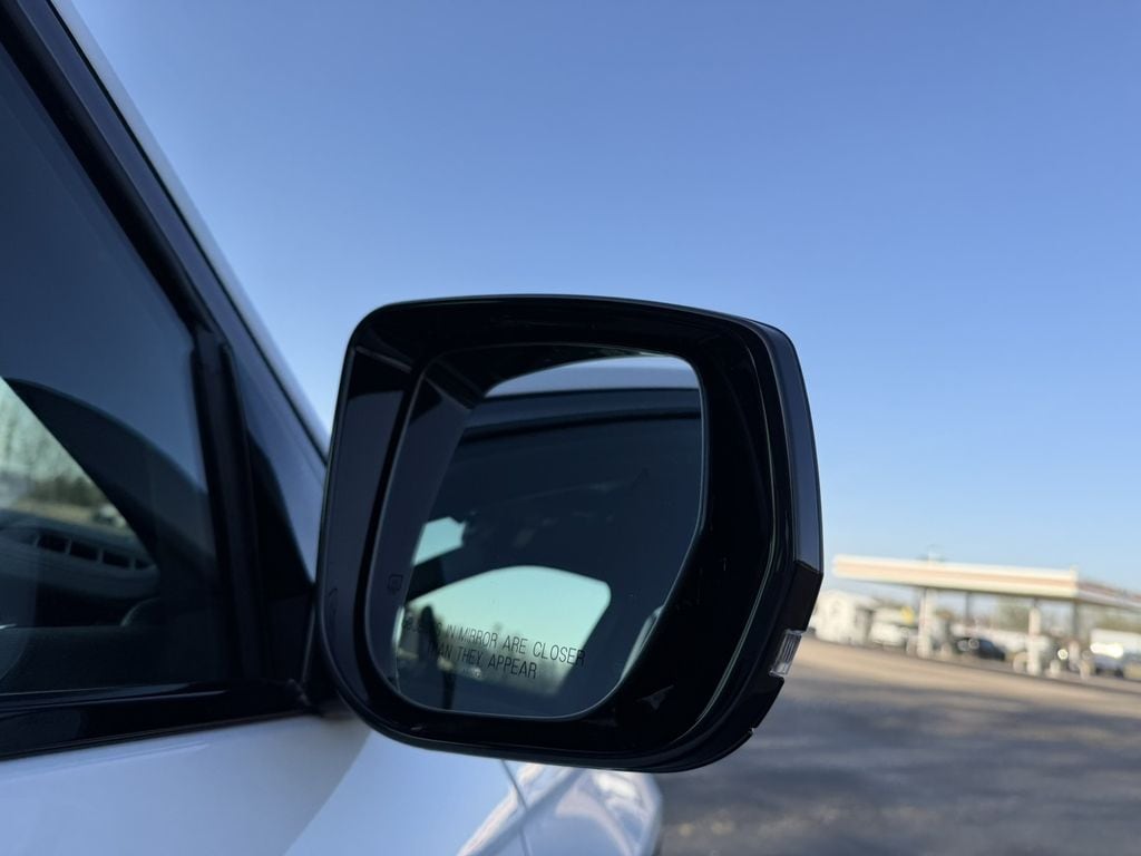 New 2026 Jeep Grand Cherokee Laredo Sport Utility