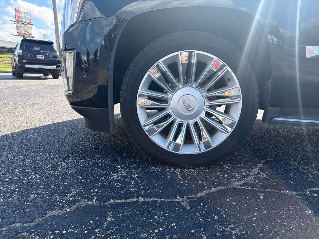 Used 2019 CADILLAC Escalade Luxury SUV