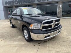2022 Ram 1500 Classic SLT Truck Crew Cab