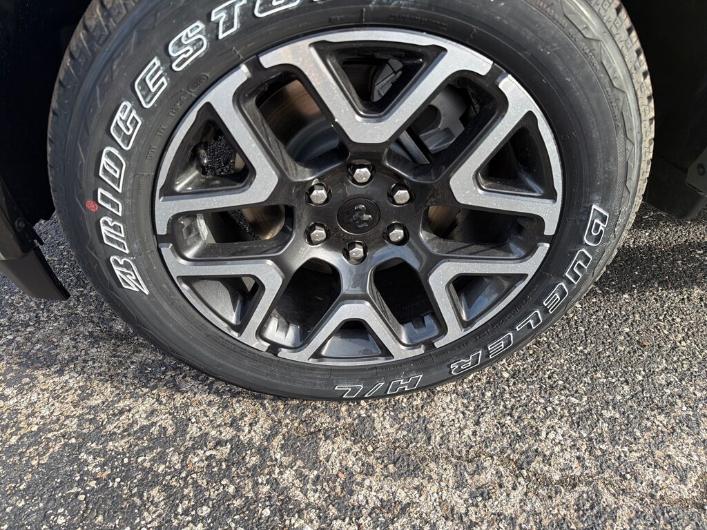 New 2026 Ram 1500 LARAMIE CREW CAB 4X4 5'7 BOX Pickup