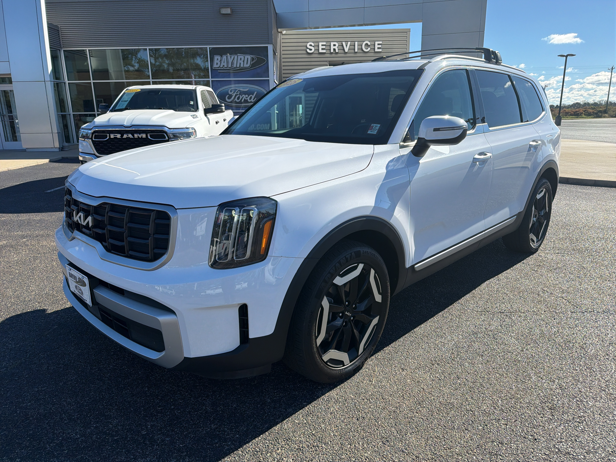 Used 2025 Kia Telluride S SUV