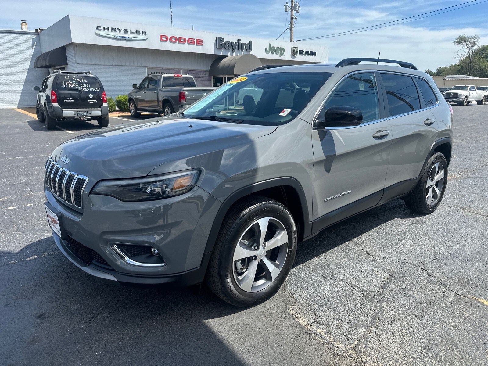 2022 Jeep Cherokee Limited photo 3
