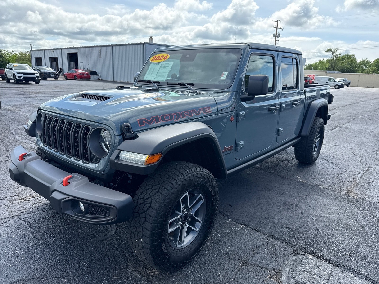2024 Jeep Gladiator Mojave photo 3