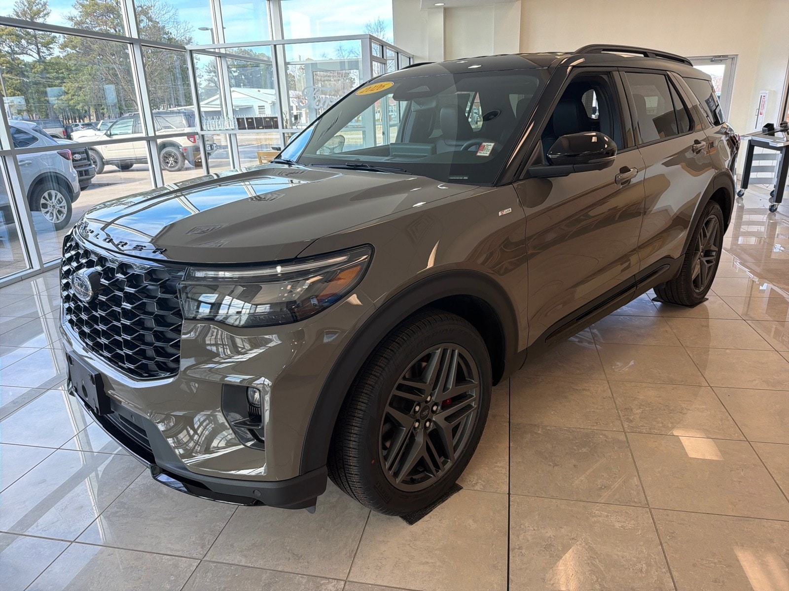 2026 Ford Explorer ST-LINE's photo