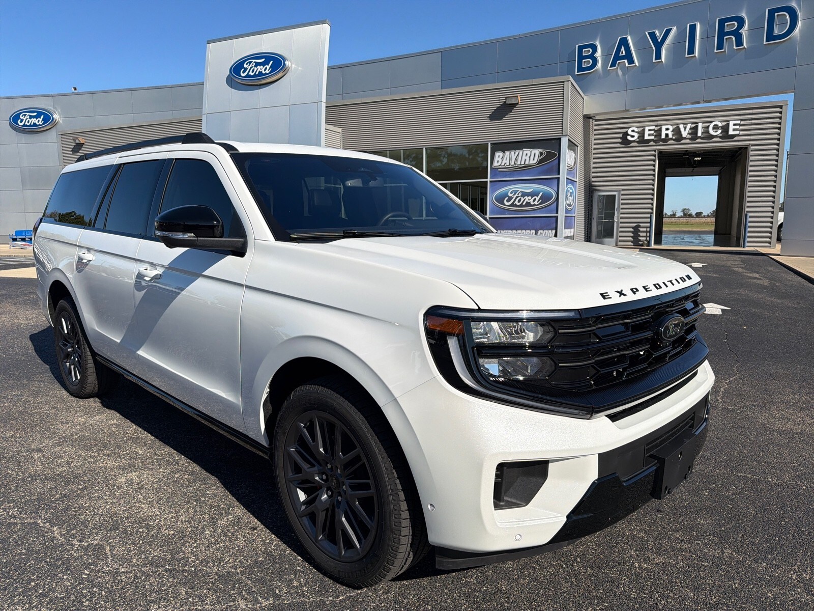 2025 Ford Expedition MAX Platinum photo 2