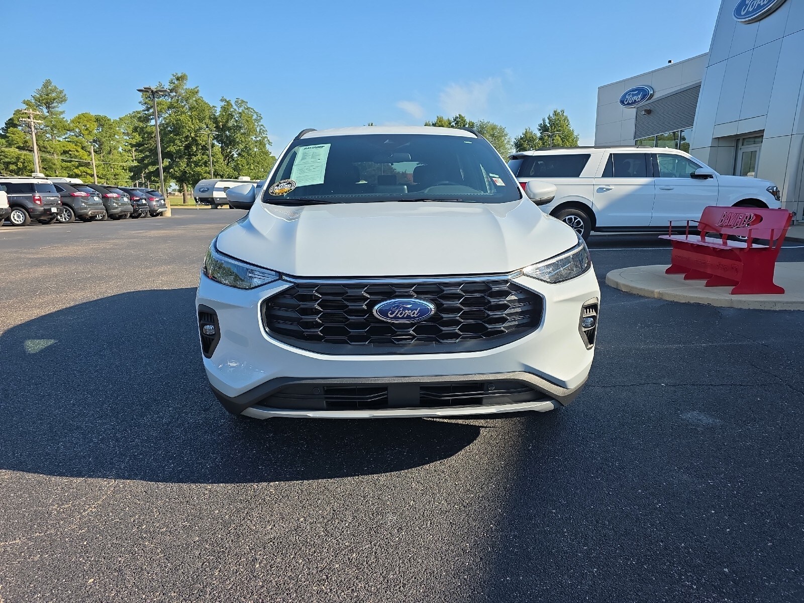 2025 Ford Escape ST-Line Select photo 2