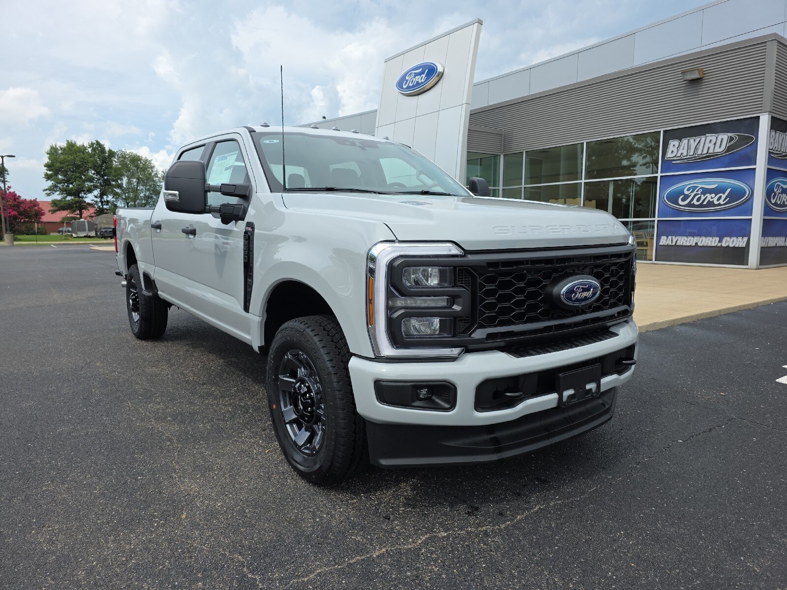 2025 Ford F-250 XL photo 2