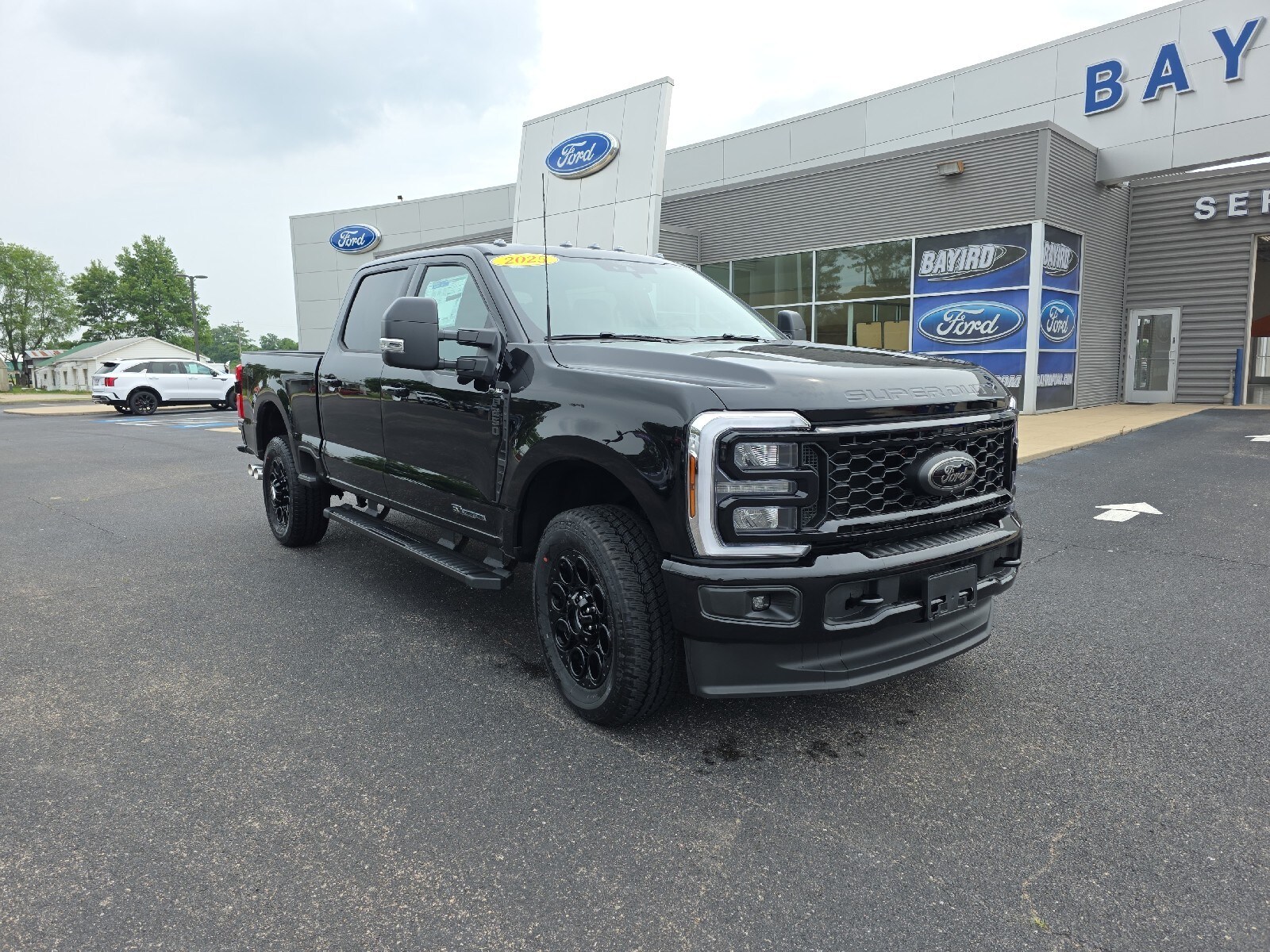 2025 Ford F-250 XLT photo 2