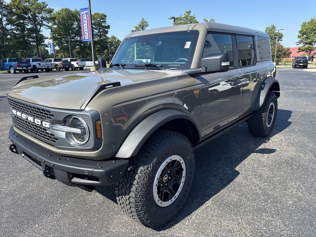 New 2025 Ford Bronco Badlands SUV