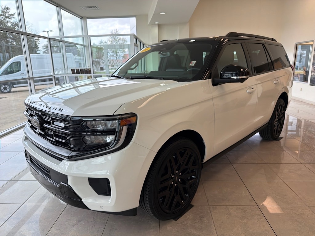 New 2026 Ford Expedition Platinum SUV