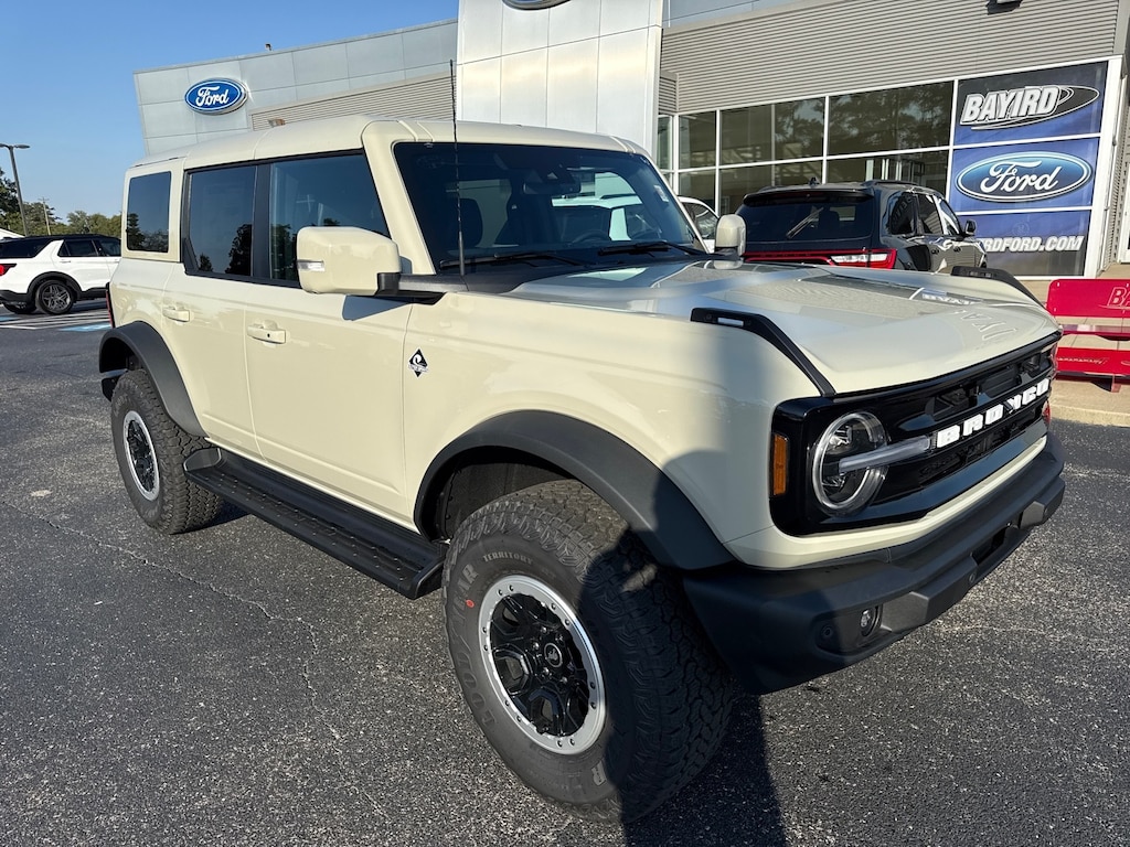 New 2025 Ford Bronco Outer Banks SUV