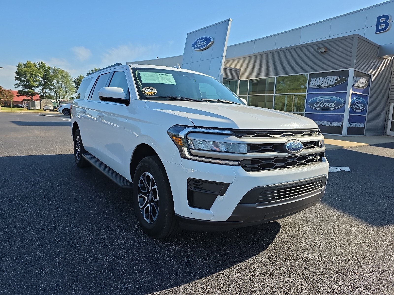 2024 Ford Expedition MAX XLT photo 2