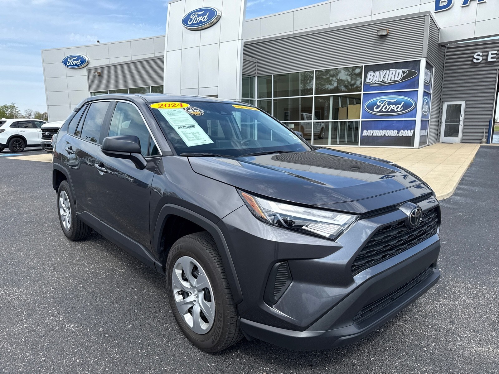 2024 Toyota RAV4 LE photo 2