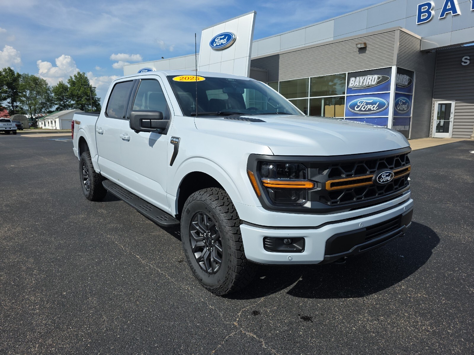 2025 Ford F-150 Tremor photo 2