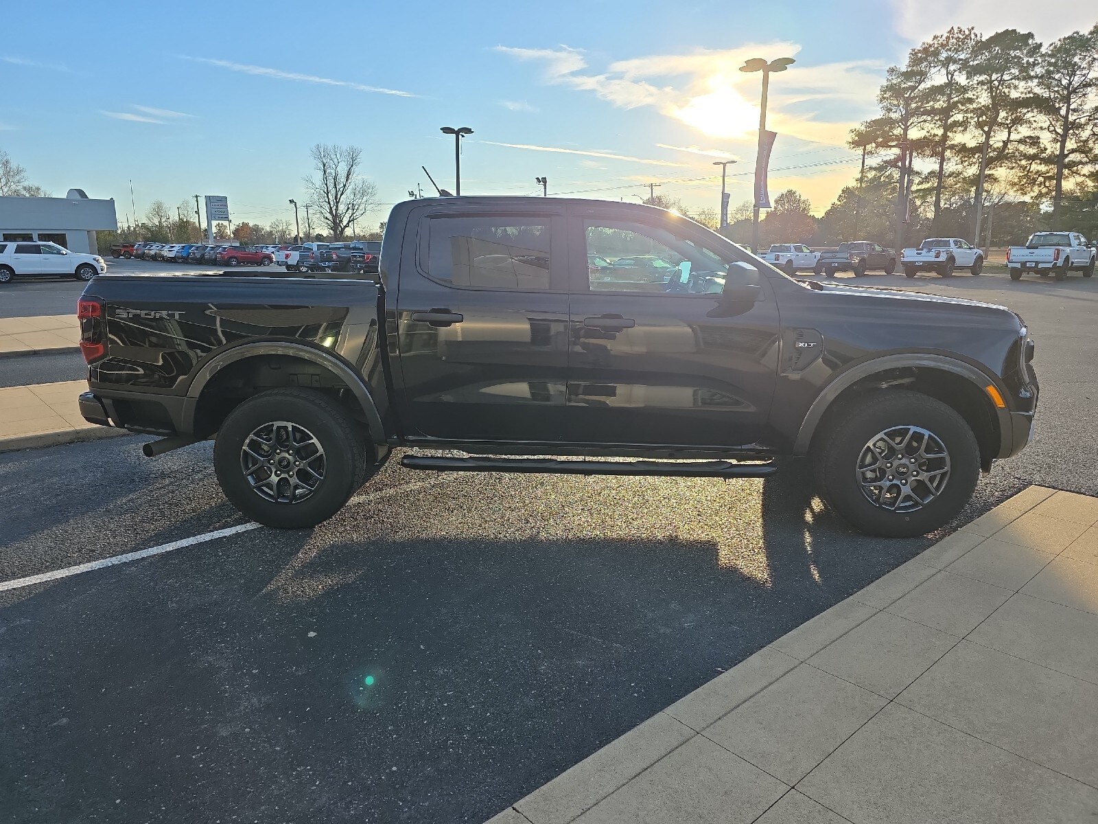 2024 Ford Ranger XLT photo 3