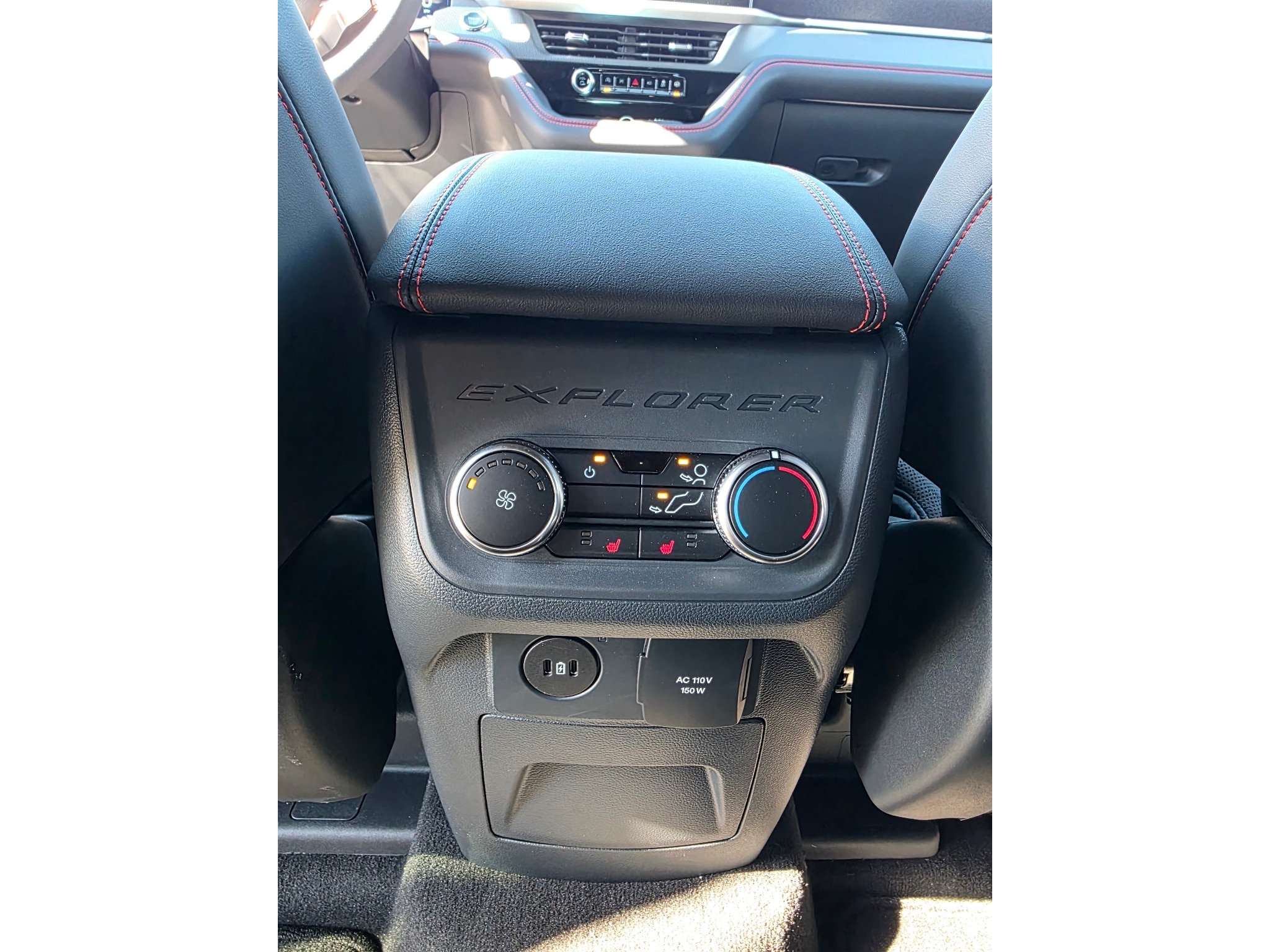 2026 Ford Explorer ST - Photo 18