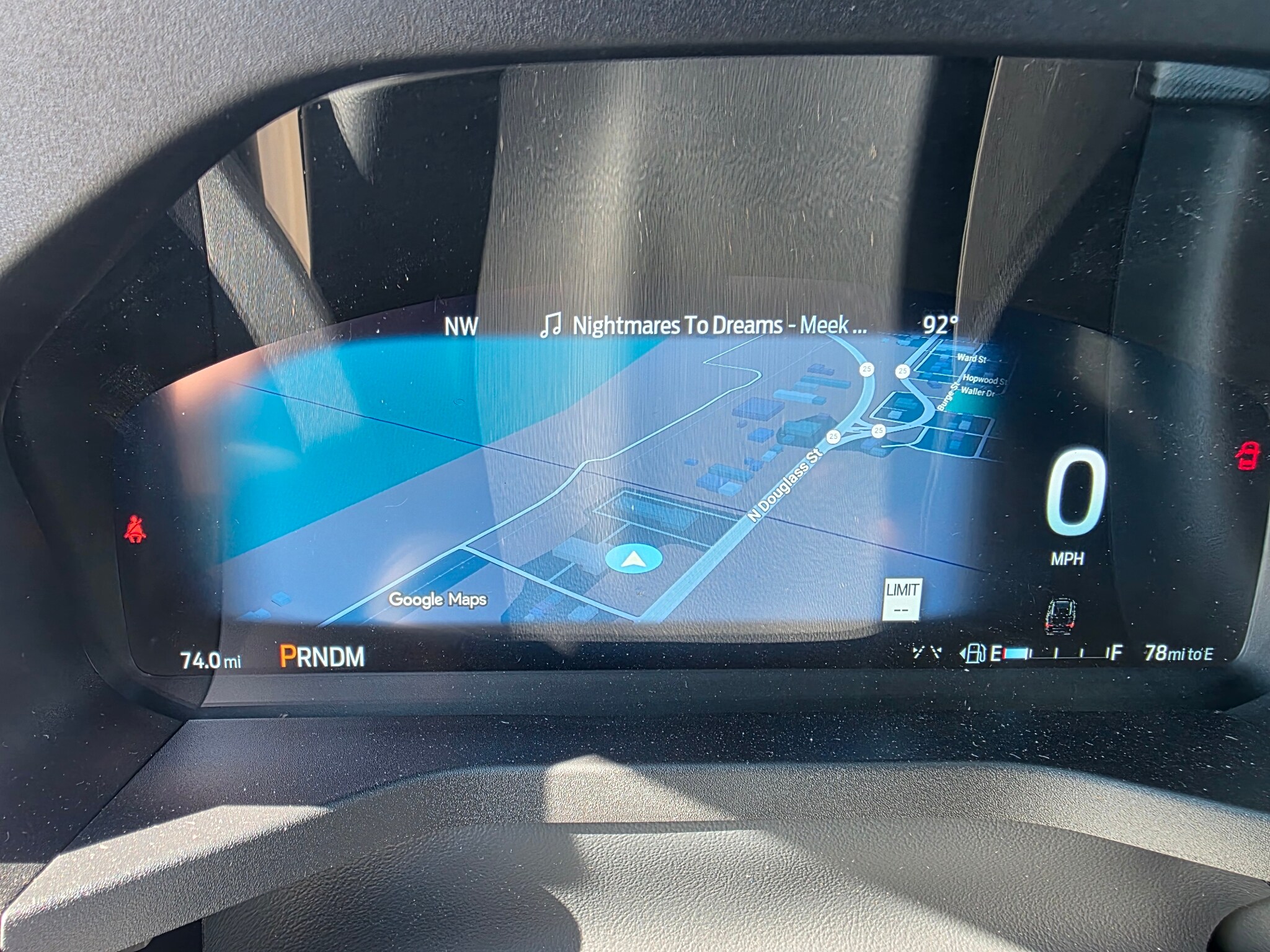 2026 Ford Explorer ST - Photo 25