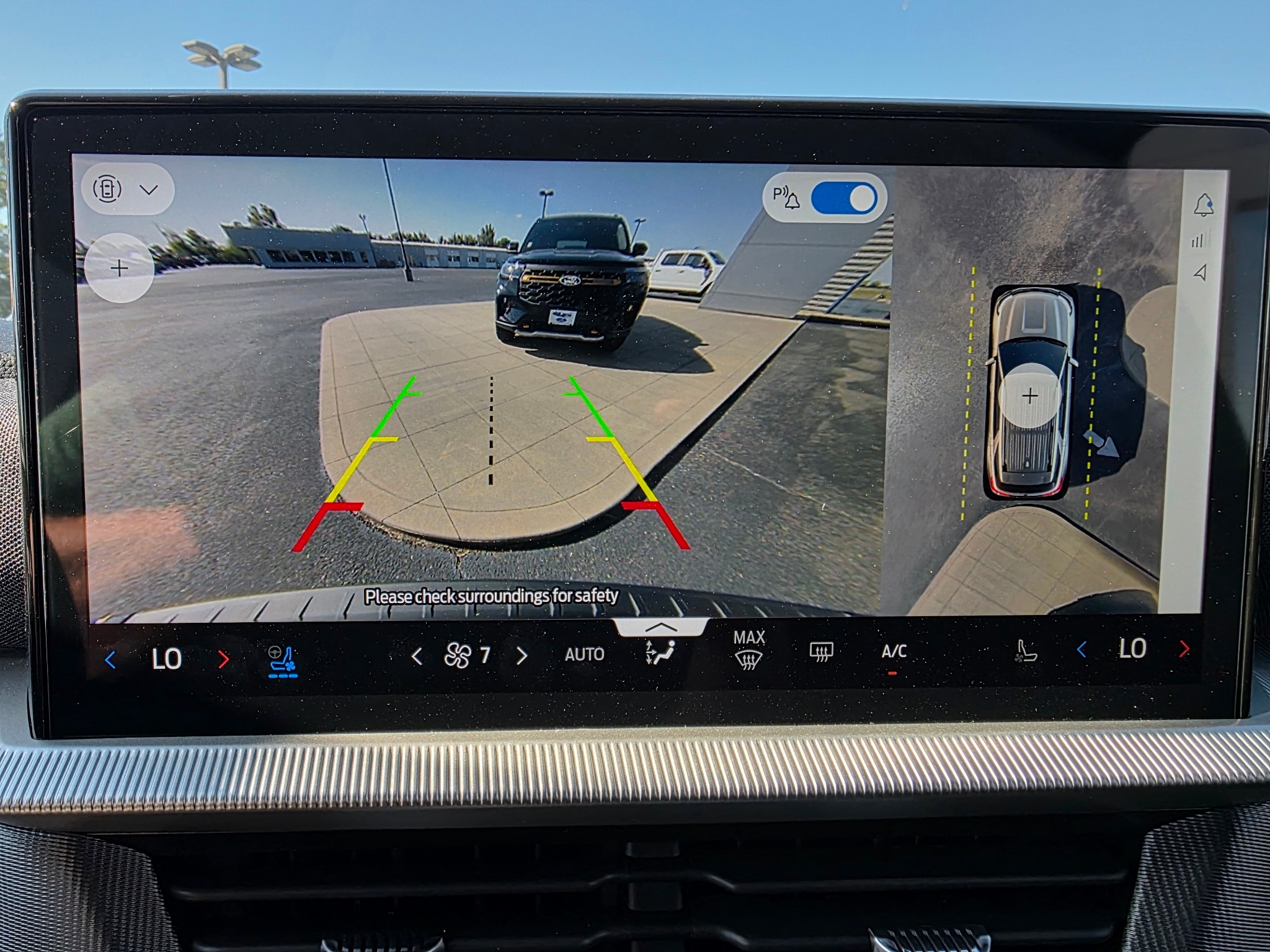 2026 Ford Explorer ST - Photo 30