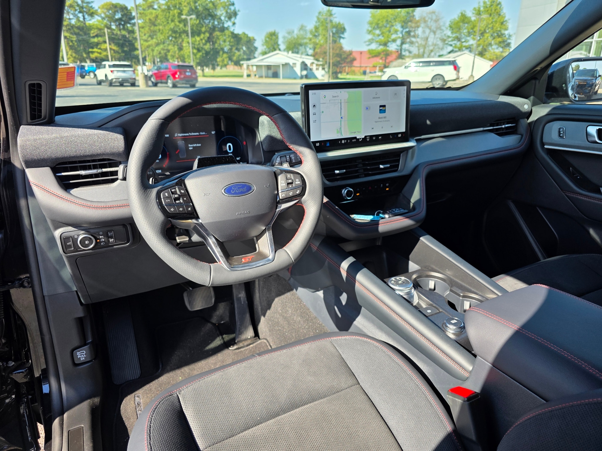 2026 Ford Explorer ST - Photo 19