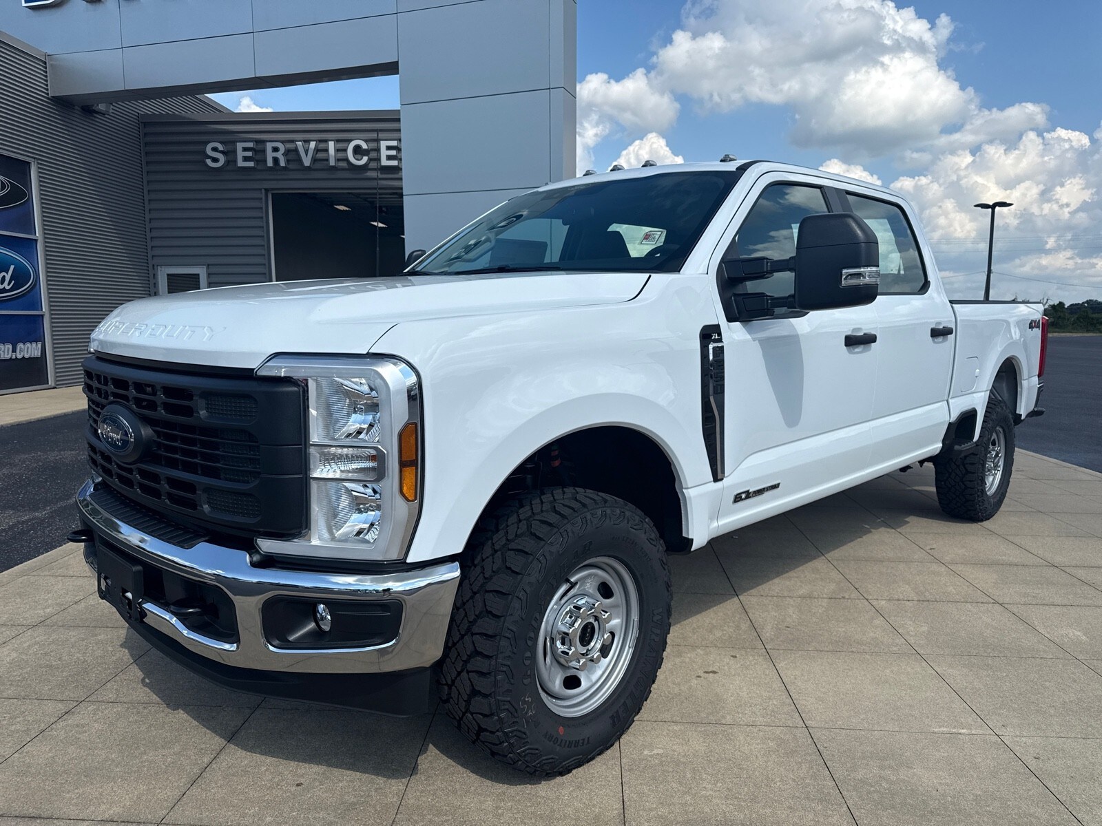 2025 Ford F-250 XL photo 2