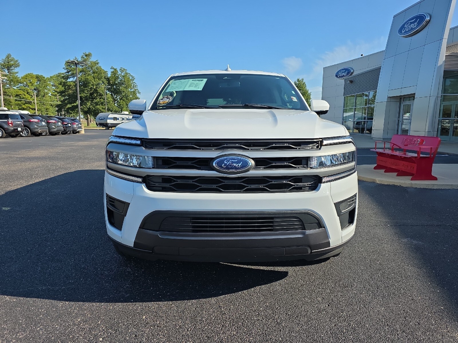 2024 Ford Expedition MAX XLT photo 3