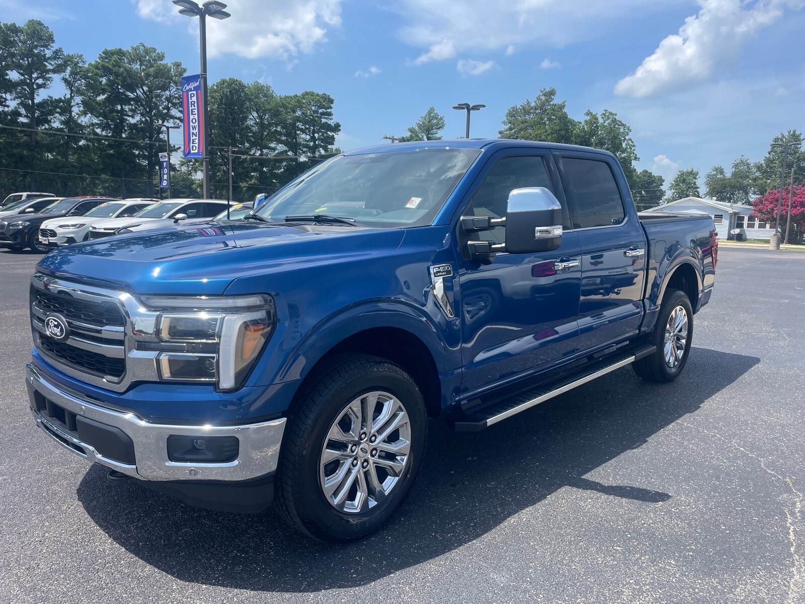 2025 Ford F-150 Lariat photo 3