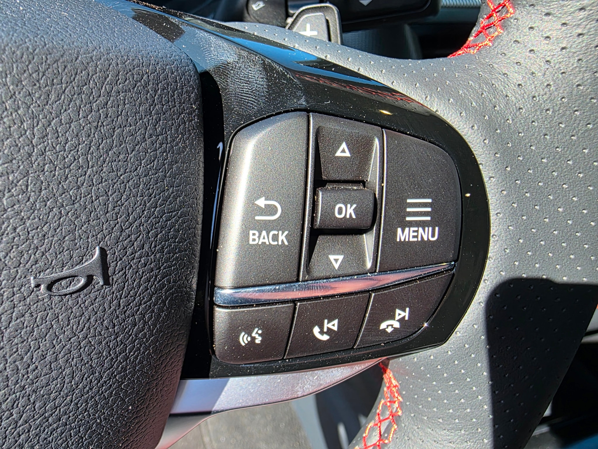 2026 Ford Explorer ST - Photo 23